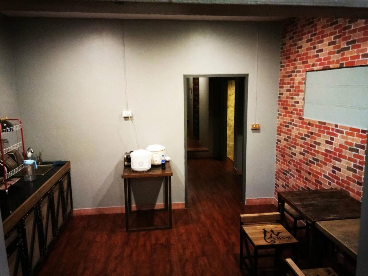 Chang Bed And Bar Hostel (Adults Only) Surat Thani Eksteriør bilde